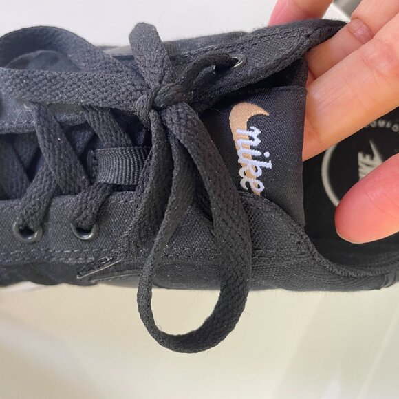 Black Nike slides mules sneakers size 7.5 (excellent) - Picture 7 of 8